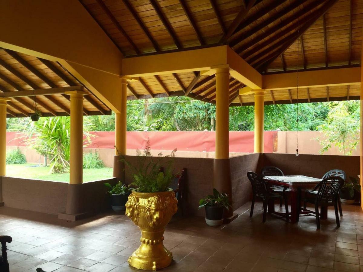 Sera Villa Katana Esterno foto